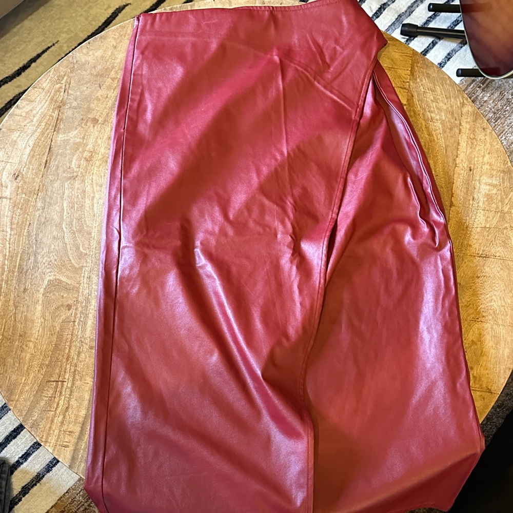 Women's Red Faux Leather Pencil Skirt